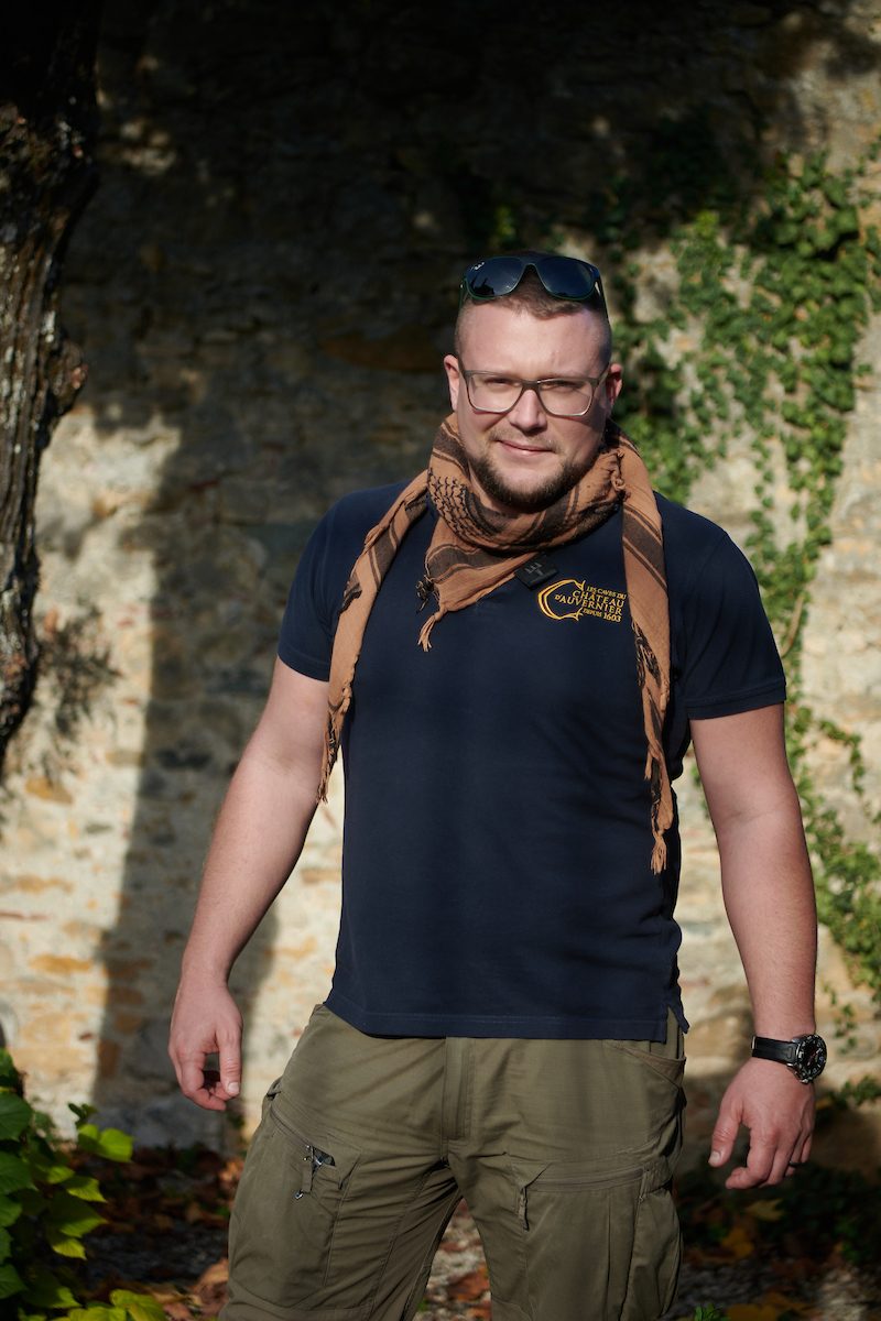 Henry Aloys Grosjean dans les vignes du domaine